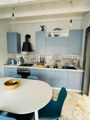 Bluehouse ( 3 piani )